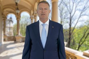 Iohannis, mesaj de Paşte şi Florii: Puterea credinţei ne dă speranţa că în curând vom putea fi împreună din nou (VIDEO)
