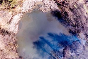 Ce înseamnă închiderea robinetelor de apă termală: Lacul Ochiul Mare, din Băile 1 Mai, s-a umplut cu apă
