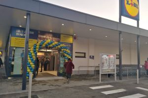 Măsura luată de Lidl chiar înainte de Paşte: Închide toate magazinele din România. Până când se mai pot face cumpărături