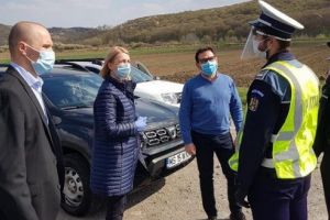 FOTO: Forţele de ordine aflate la datorie, susţinute de prefectul Mara Togănel