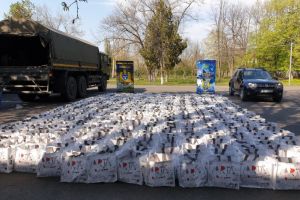 Militarii Batalionului 1 CIMIC din Bucuresti distribuie 500 de pachete pentru veteranii de razboi si vaduvele acestora din Iasi, Dolj si Mehedinti