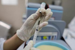 Peste 300 de români morţi din cauza coronavirusului – Alte 16 decese au fost anunţate duminică