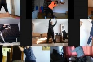 VIDEO: Mureşenii stau acasă: Claudia Gorea face abdomene cu oală