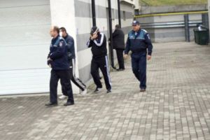 SCANDALAGII TRIMIŞI DUPĂ GRATII