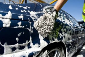 „Pot merge cu maşina la service-ul auto sau la spălătorie?”. Răspunul oficial al autorităţilor