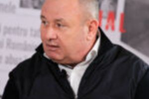 Băncile de ce ar mai da credite românilor, când profitul lor e sigur dacă împrumută statul?!