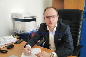 Viceprimarul municipiului Botoşani, Cosmin Andrei, despre angajata cu COVID: Nu şi-a desfăşurat activitatea în sediul Primăriei Botoşani. Dacă există suspiciuni cu privire la contacţi, ar putea fi făcute teste la mai mulţi angajaţi