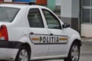 Amenzi între 1.000 şi 2.000 de lei la Comorâşte! „Cadoul” poliţiştilor pentru ziua de nume care a adunat 13 persoane