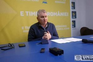 Florin Roman, liderul deputaţilor liberali, precizări privind muncile agricole: „Sunt exceptate de la restricţiile de circulaţie”