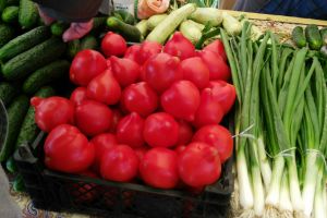 Preţurile legumelor şi fructelor în pieţele din Sibiu – Lista completă