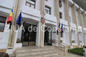 Un SRL din Targoviste castiga anual contracte de la Consiliul Judetean Constanta (documente)