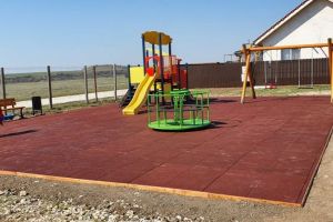 Trei locuri noi de joaca in comuna Cumpana: Primarul Mariana Gaju - Va asteptam, dupa incetarea starii de urgenta, sa va bucurati, de spatiile de recreere“