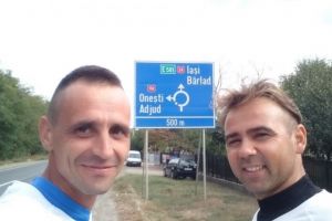 Vremurile grele fac oamenii puternici!“: Militarii Laurentiu Cobzaru si Costel Mazalu, campanie umanitara si in criza coronavirusului