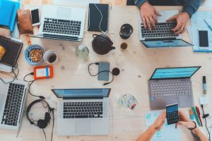 Editorii digitali înscrişi în BRAT, scrisoare deschisă pentru susţinerea presei responsabile