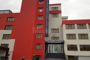 Un SMS la numărul 8837, cu textul Fălticeni, poate ajuta mult la achiziţionarea aparaturii ...