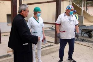 Donaţie pentru Spitalul de Boli Infecţioase Timişoara de la o fundaţie creştină din Parohia Iosefin