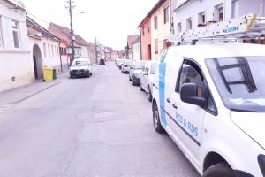 În plină pandemie, Digi schimbă echipamentele de Internet – La Cisnădie au intrat din casă-n casă