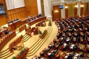 Parlamentul decide joi dacă va aproba sau nu prelungirea stării de urgenţă