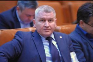 Florin Roman, liderul deputaţilor PNL, îl acuză pe Marcel Ciolacu că l-a numit DOBITOC
