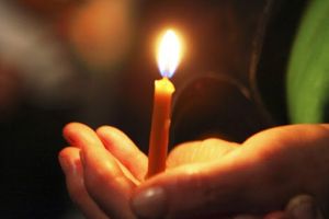 Ministerul de Interne va ajuta BOR să împartă Lumina de Înviere şi prescurile de Paşte