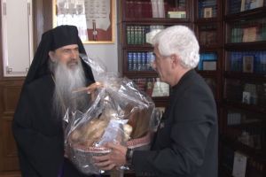   Pistornic vechi donat Arhiepiscopiei Tomisului de Dobrogea Grup SA:   IPS Teodosie  -  Arhiepiscopia si Dobrogea alcatuiesc o singura fiinta. Aceasta legatura trebuie sa dainuie cat va dainui lumea“  (galerie foto)