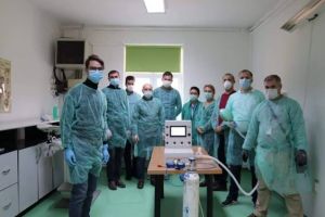 Primul ventilator românesc pentru cazuri de insuficienţă respiratorie, testat la Braşov