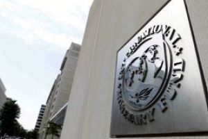 FMI prognozează că economia României va înregistra o contracţie de 5% în 2020; rata şomajului va trece de 10%