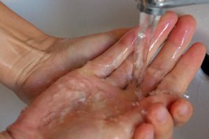 Consumul de apă al populaţiei în Suceava a crescut cu 10%