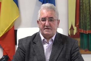 Primăria Suceava împarte 1000 de pachete cu produse alimentare persoanelor nevoiaşe