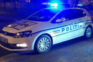 ,,Petrecere” cu zeci de persoane într-un cartier de rromi din Satu Mare. S-a lăsat cu dosare penale