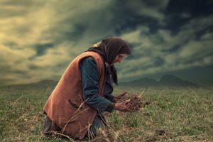 Pe unii îi macină invidia pe alţii ipocrizia şi noi cu toţii suntem la limita nebuniei