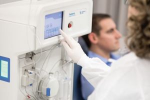 Pacienţii din Braşov infectaţi cu noul coronavirus vor avea acces la tratament cu plasmă umană hiperimună