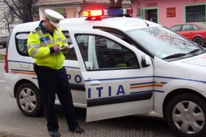 CORBII MARI : Un bărbat cu o declaraţie pe propria răspundere falsificată a fost depistat în trafic