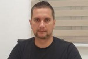 PLUS Constanta, apel catre autoritati sa gaseasca solutii pentru elevii care nu au resursele necesare pentru a accesa metodele de predare online 