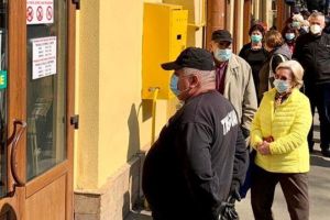 REGULI care TREBUIE RESPECTATE la cumpărături şi în timpul petrecerii sărbătorilor