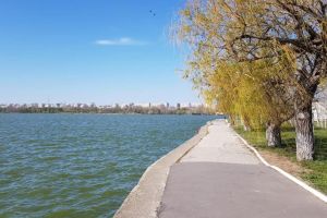 In acte, ABADL nu detine malul lacului Tabacarie! Primaria Constanta si CJC invitate la o analiza pentru reabilitarea constructiei de tip cheu care inconjoara luciul de apa