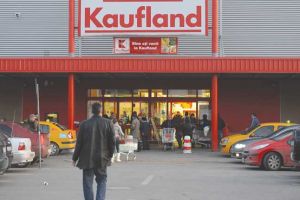 Kaufland face angajări la Botoşani. Ce salarii oferă