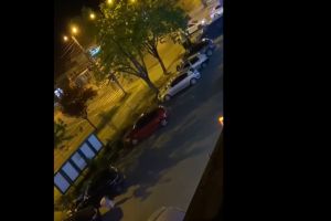 Femeie filmată în timp ce se ascunde de poliţiştii care dau amenzi pentru nerespectarea restricţiilor de deplasare, la Timişoara