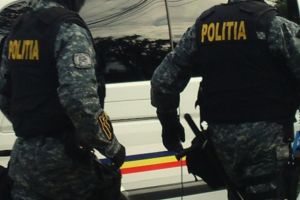 Percheziţii la Cluj. Un bărbat este anchetat pentru pedofilie
