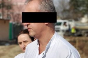 ÎN URMA MEDICULUI INFECTAT – PRĂPĂD!