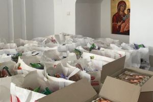 Filantropia Ortodoxă a împărţit, înainte de Paşti, circa 4 tone de alimente