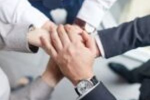 Peste 1 milion de euro pentru capacitarea societăţii civile. Nevo Parudimos bifează încă un succes!