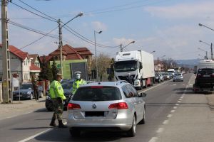 Ce motive să iasă din casă au avut şoferii care au aglomerat drumurile în Sâmbăta Mare (FOTO-VIDEO)