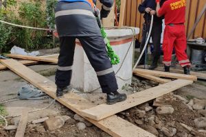 Tragedie în Vinerea Patimilor! Un bărbat s-a aruncat într-o fântână