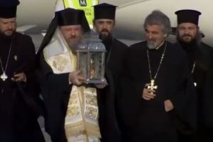 Lumina Sfanta de la Ierusalim a ajuns in Romania
