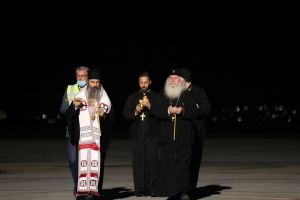 Lumina Învierii a fost adusă cu avionul la Timişoara