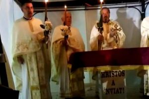 Hristos a înviat! LIVE VIDEO Slujba de Înviere la Biserica Protopopiatului Bistriţa