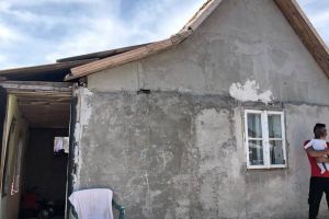 Voluntarii au distribuit 200 de pachete cu alimente copiilor din Timiş care provin din familii defavorizate