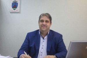 Primarul Comunei Sângeorgiu de Mureş, ing. Sófalvi Szabolcs: „De Sărbătoarea Învierii Domnului, să privim cu smerenie spre viitor, să ne luminăm sufletele cu bunătate şi să întindem o mână de ajutor acolo unde este nevoie!”