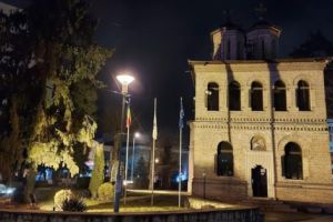 LINIŞTEA DIN NOAPTEA DE ÎNVIERE, DATORATĂ ŞI AUTORITĂŢILOR